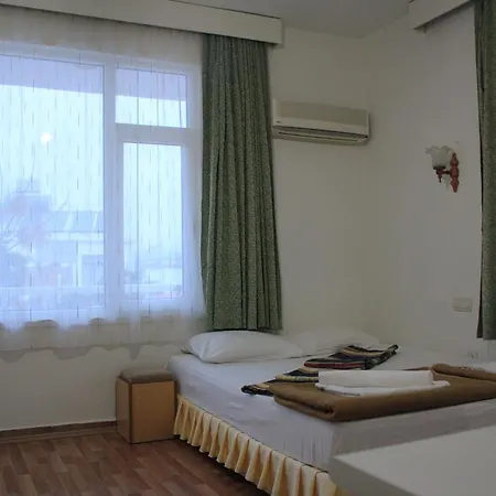 호텔 Huzur 2*