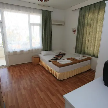 Ξενοδοχείο Huzur 2*